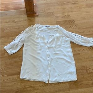 White blouse 3/4 sleeve